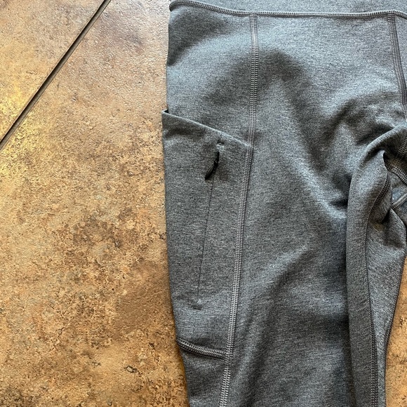 Athleta Gray Leggings Size M‎ - Picture 2 of 7